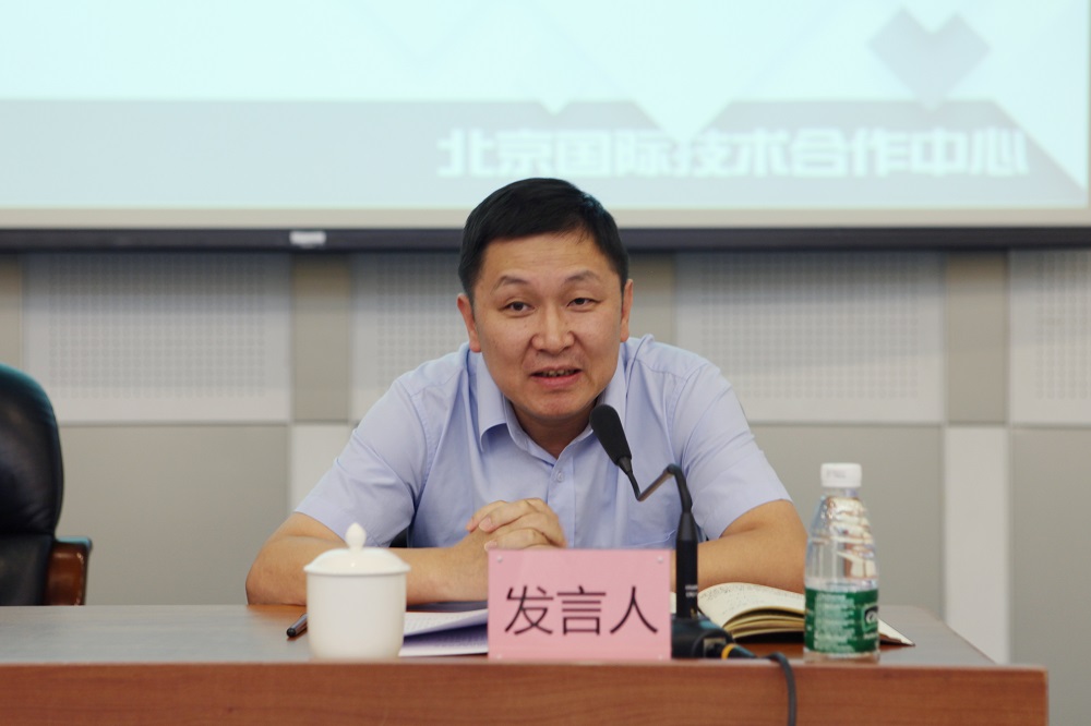 ManBetX(万博体育)APP官网|英超狼队和水晶宫全球赞助同伴