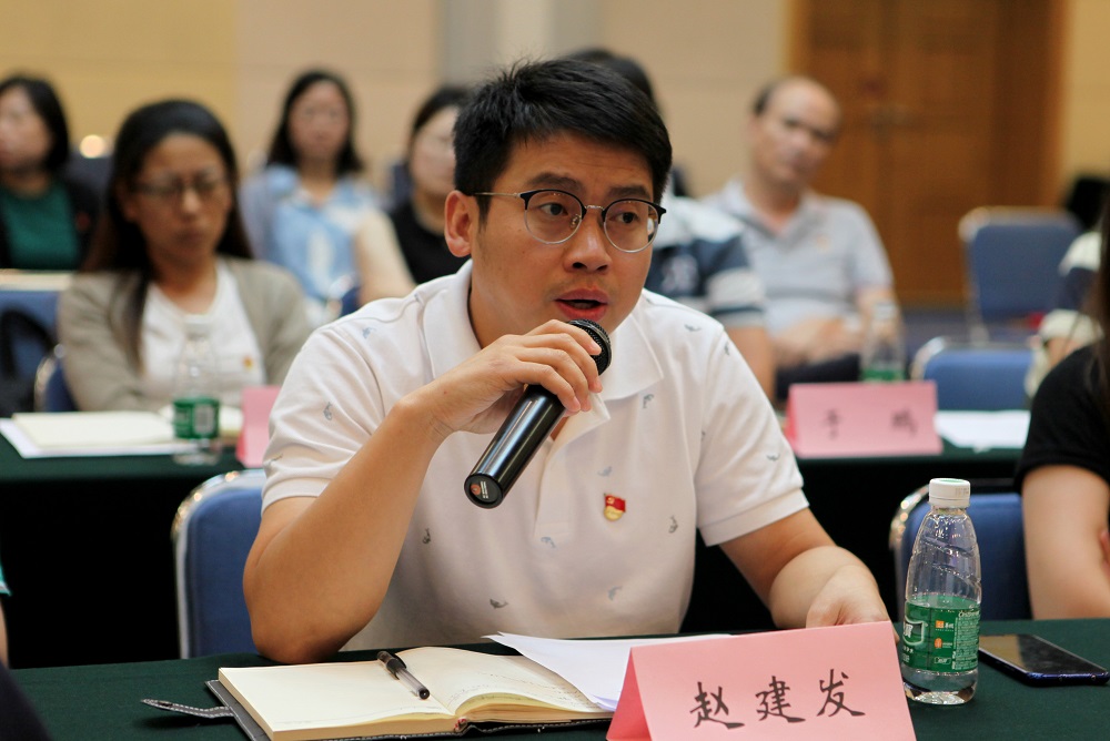 ManBetX(万博体育)APP官网|英超狼队和水晶宫全球赞助同伴