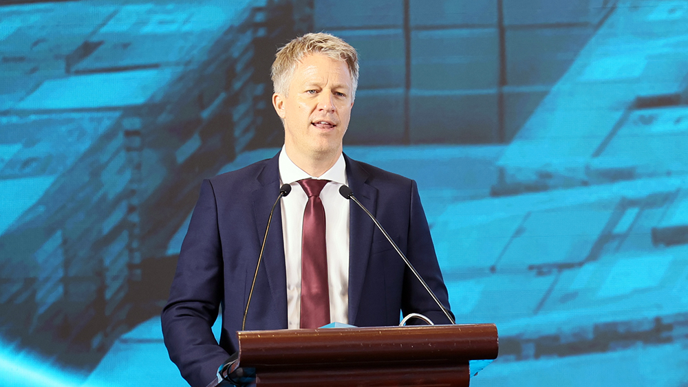 ManBetX(万博体育)APP官网|英超狼队和水晶宫全球赞助同伴