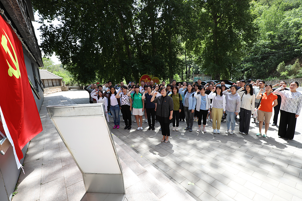 ManBetX(万博体育)APP官网|英超狼队和水晶宫全球赞助同伴