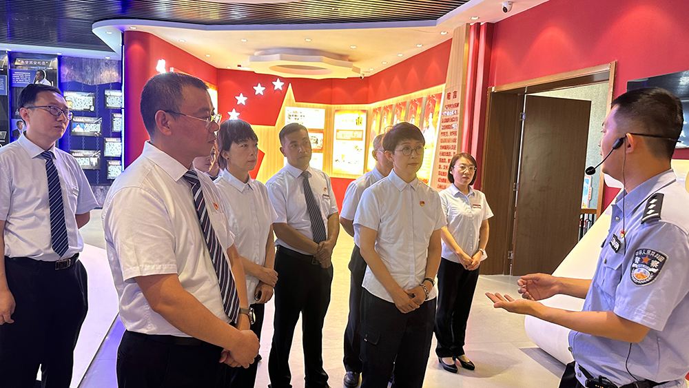 ManBetX(万博体育)APP官网|英超狼队和水晶宫全球赞助同伴