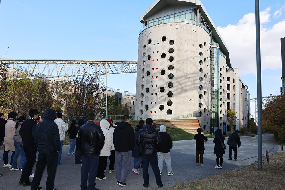 ManBetX(万博体育)APP官网|英超狼队和水晶宫全球赞助同伴