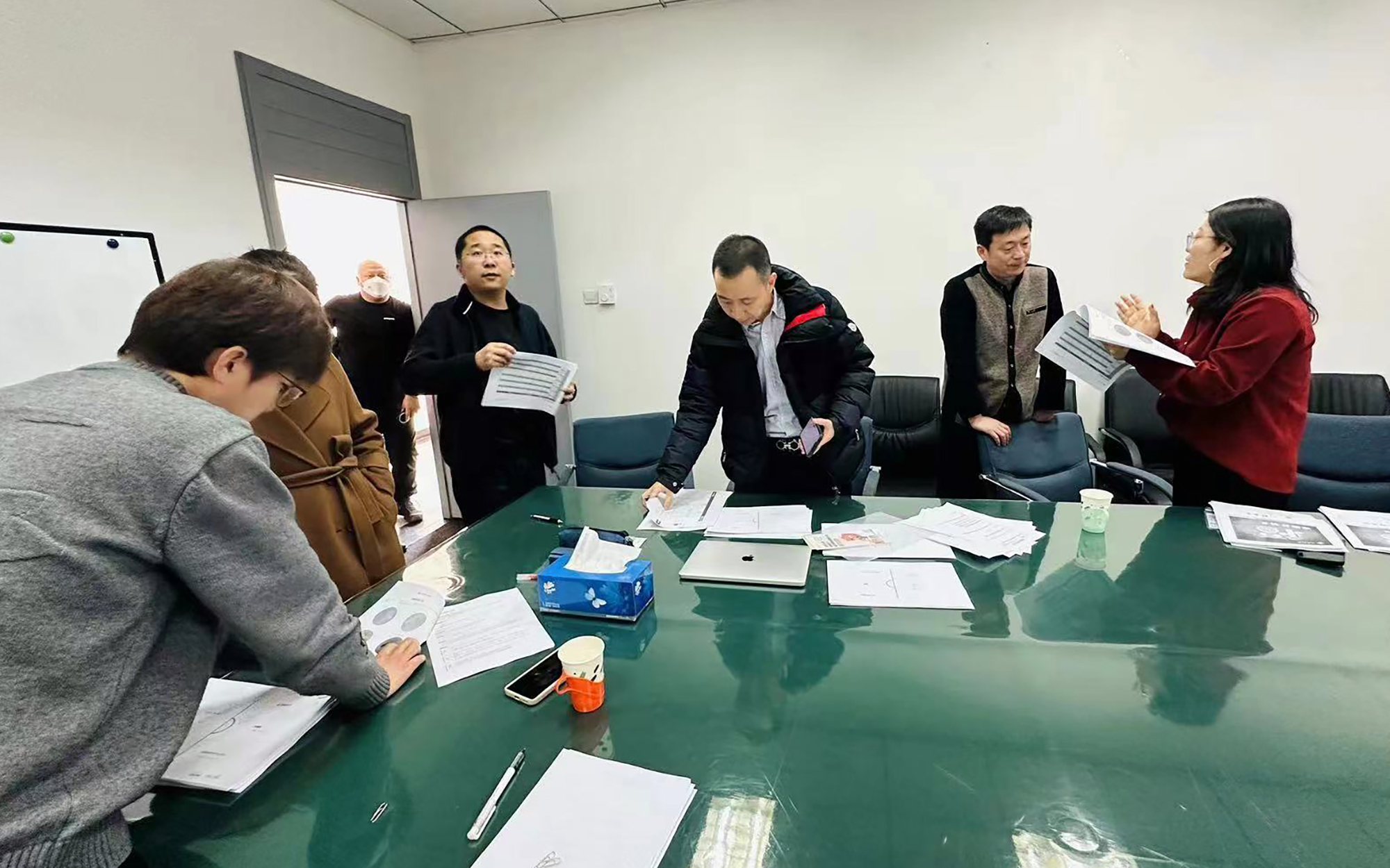 ManBetX(万博体育)APP官网|英超狼队和水晶宫全球赞助同伴