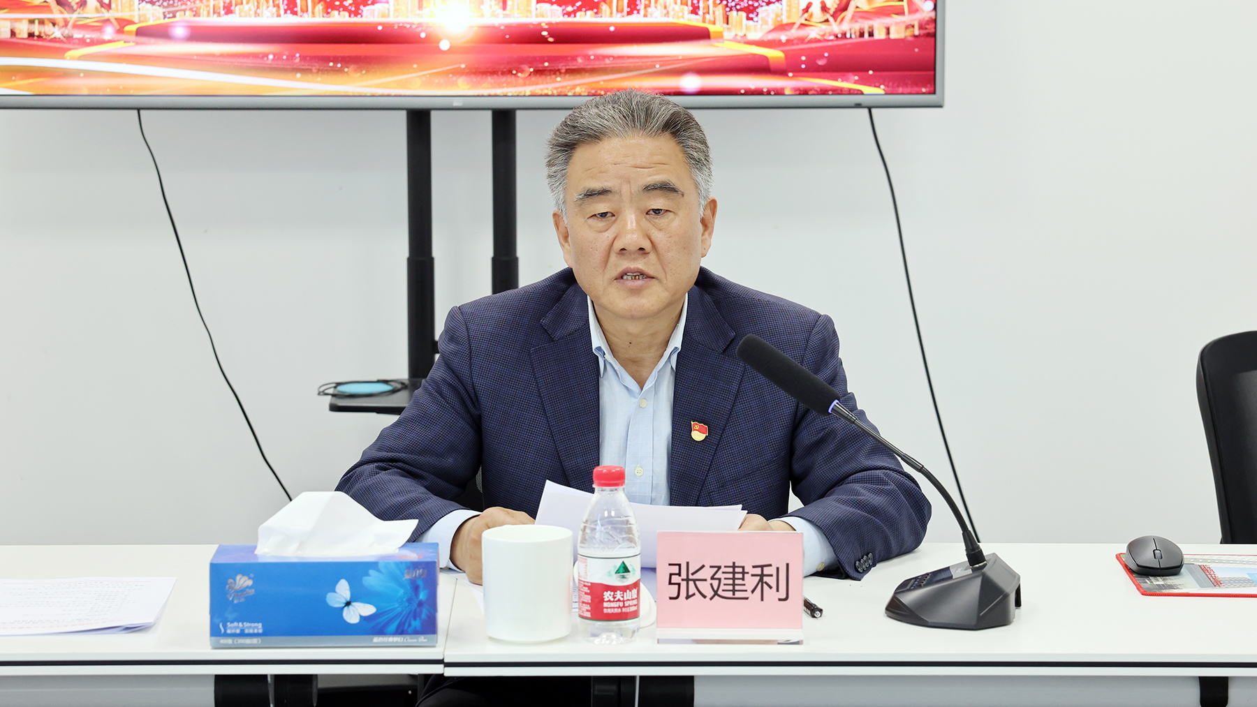 ManBetX(万博体育)APP官网|英超狼队和水晶宫全球赞助同伴