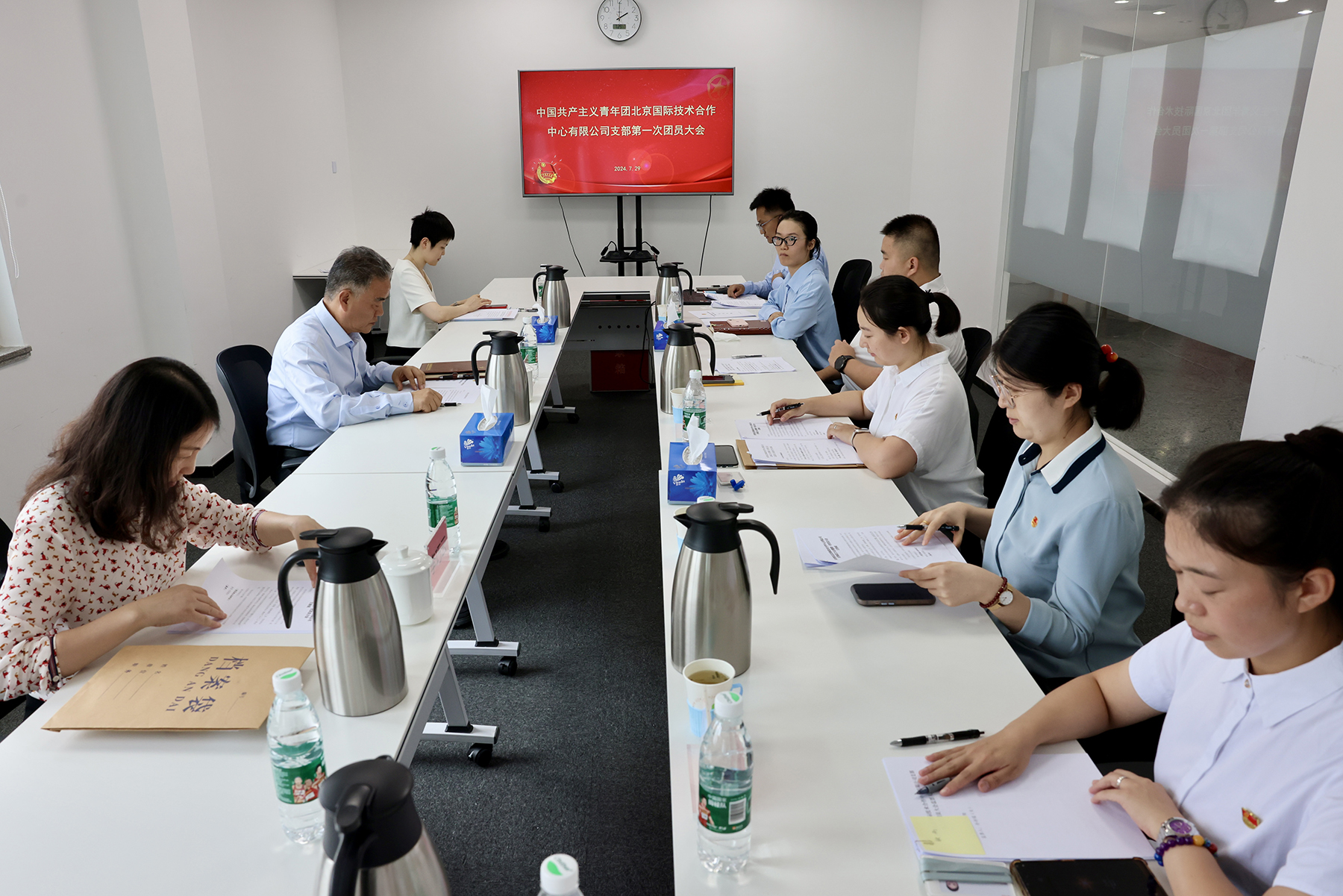 ManBetX(万博体育)APP官网|英超狼队和水晶宫全球赞助同伴