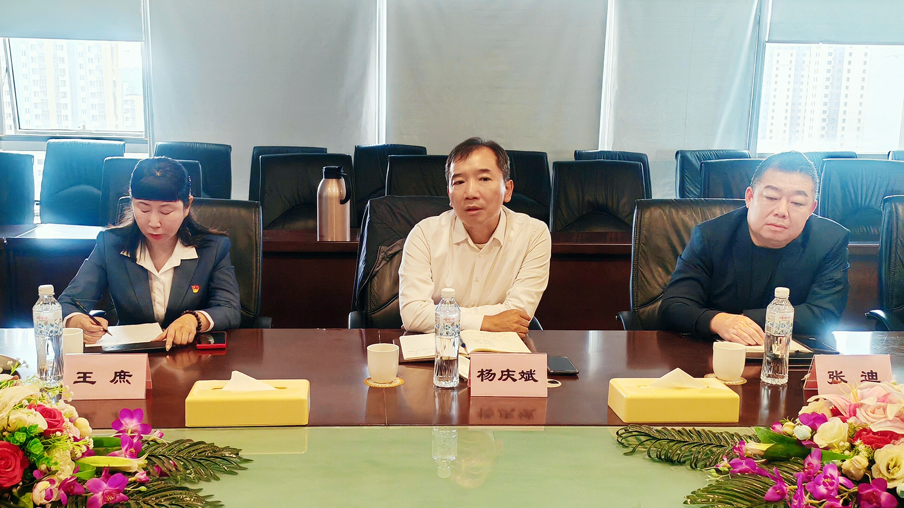 ManBetX(万博体育)APP官网|英超狼队和水晶宫全球赞助同伴