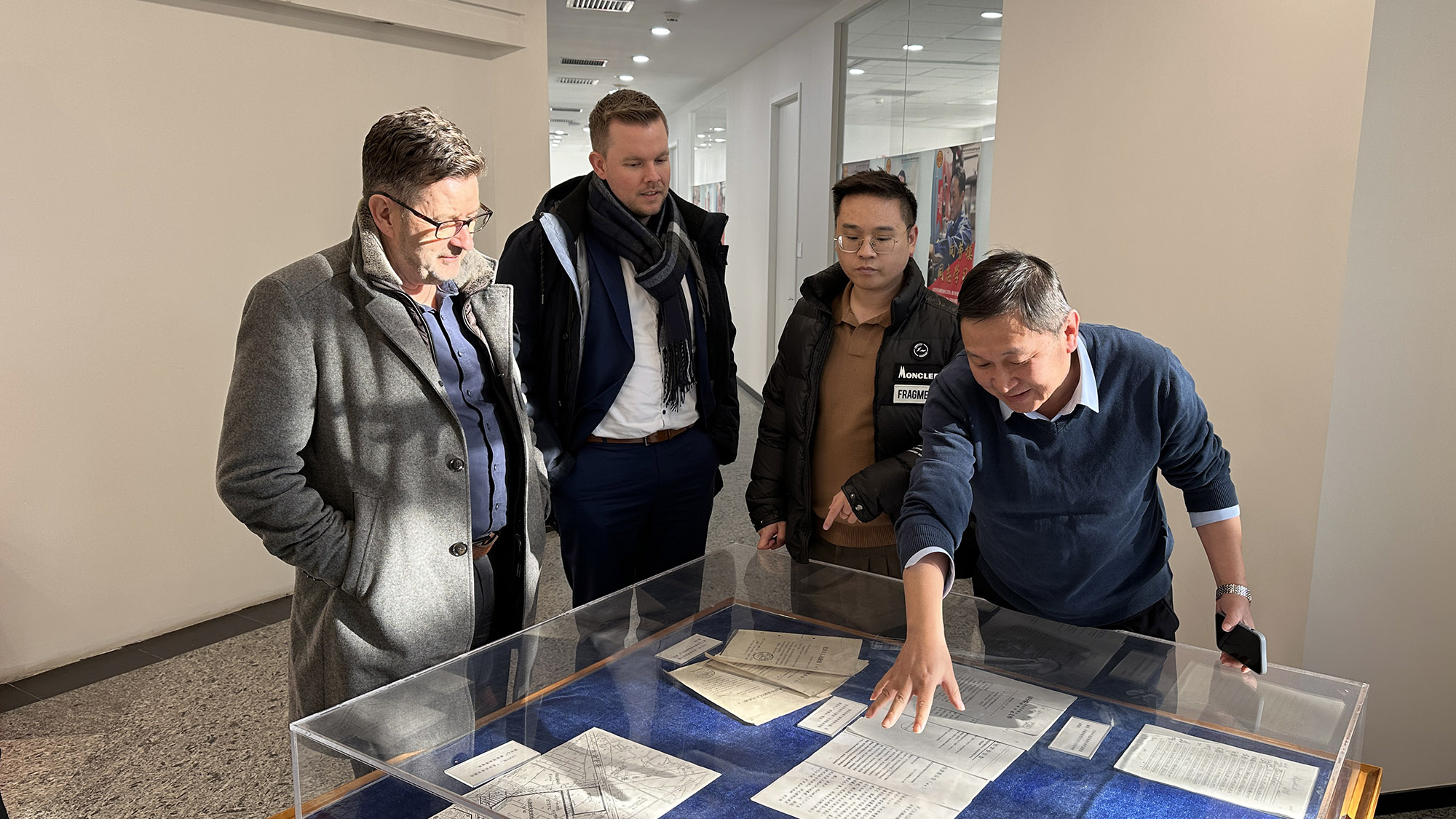 ManBetX(万博体育)APP官网|英超狼队和水晶宫全球赞助同伴