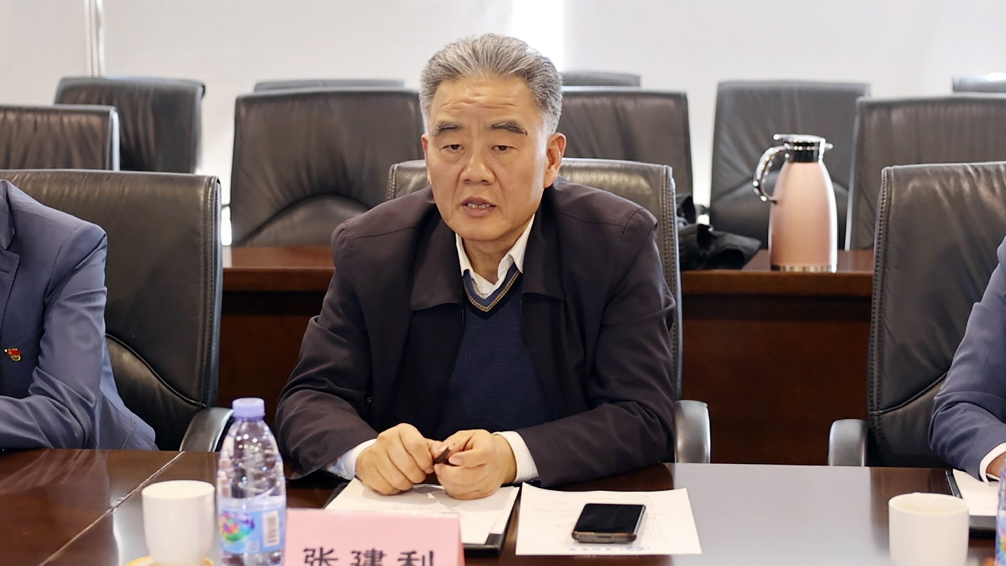 ManBetX(万博体育)APP官网|英超狼队和水晶宫全球赞助同伴