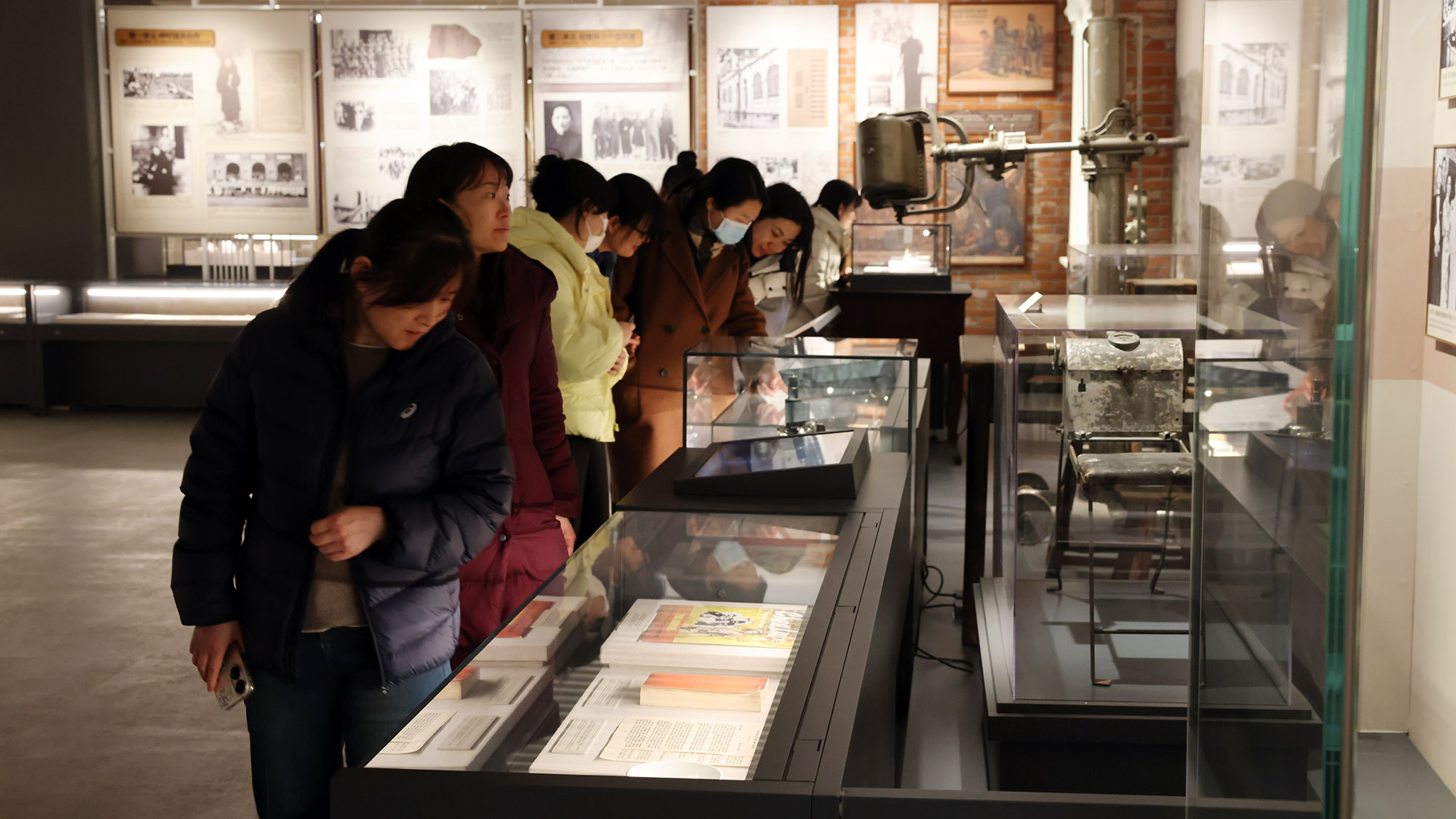 ManBetX(万博体育)APP官网|英超狼队和水晶宫全球赞助同伴