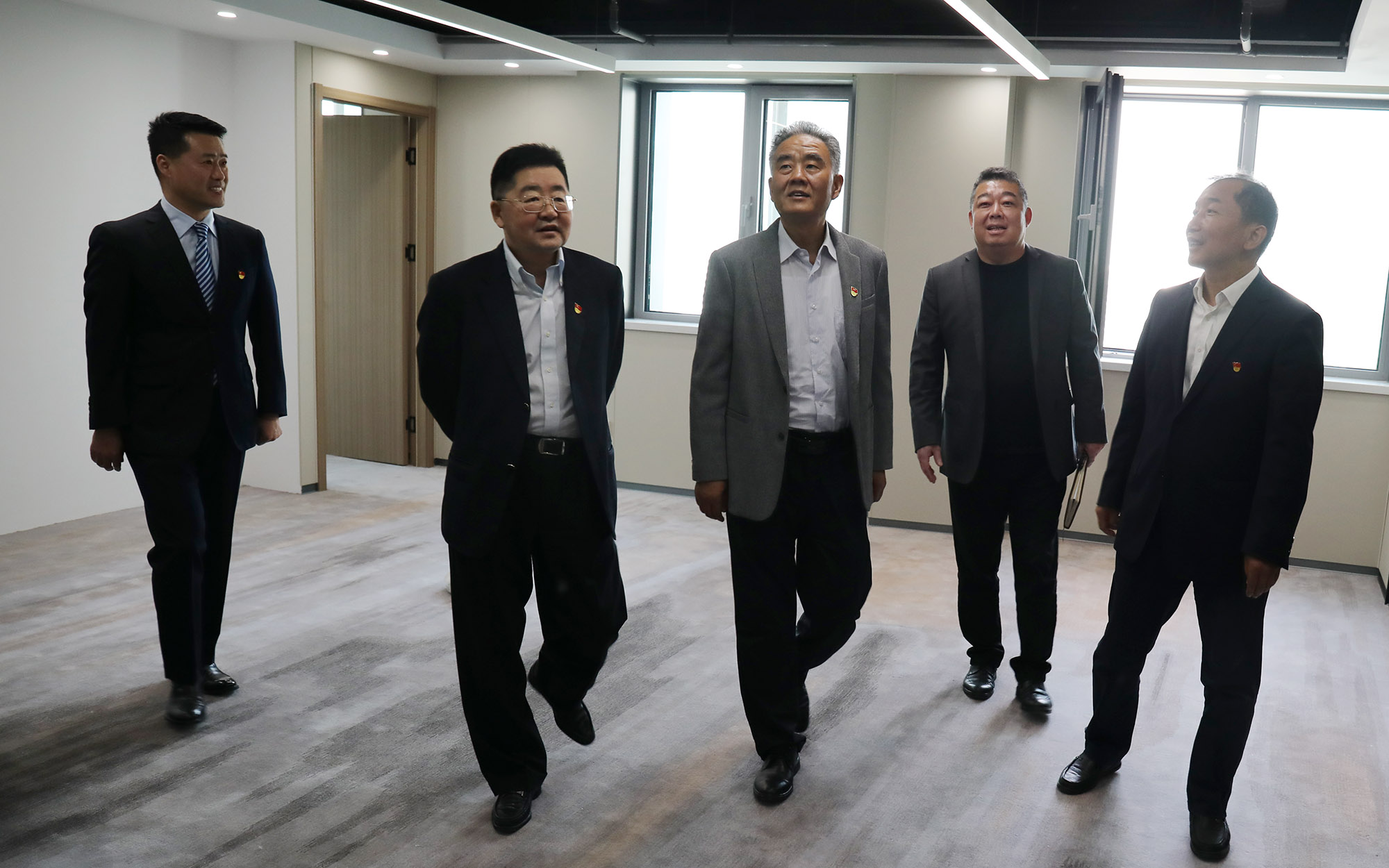 ManBetX(万博体育)APP官网|英超狼队和水晶宫全球赞助同伴