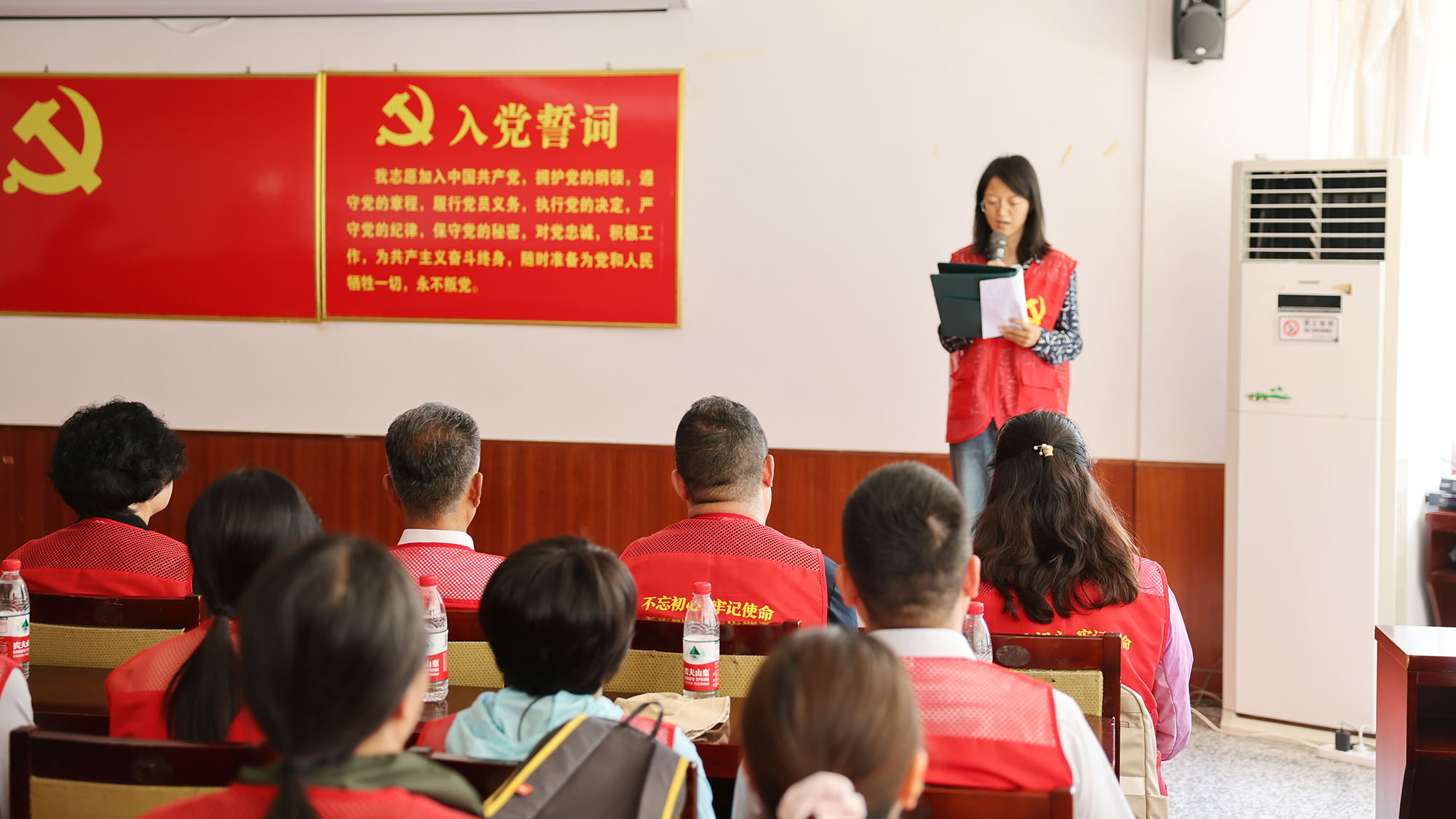 ManBetX(万博体育)APP官网|英超狼队和水晶宫全球赞助同伴