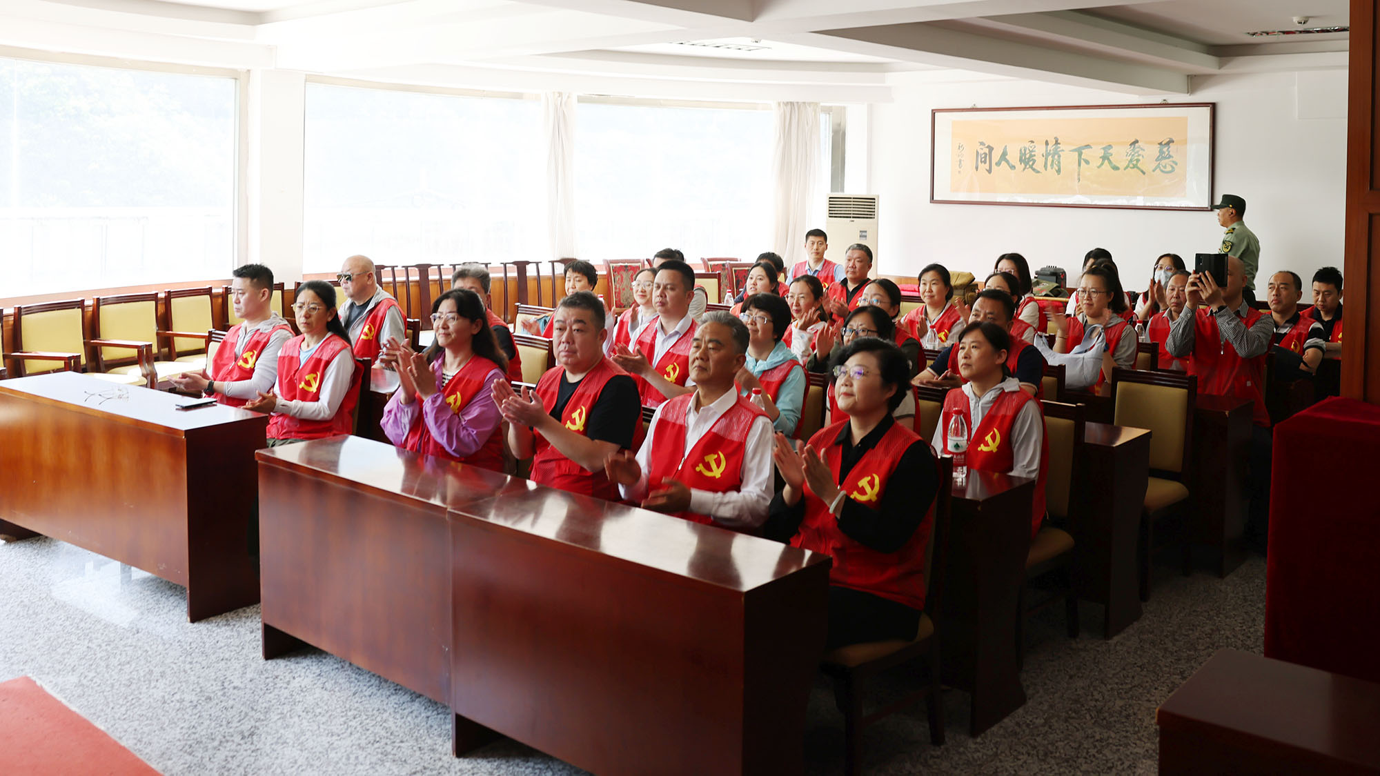 ManBetX(万博体育)APP官网|英超狼队和水晶宫全球赞助同伴